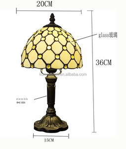 Lámpara de Mesa de Resina con Vidrio Artístico Teñido de 8 Pulgadas, Estilo Europeo para Dormitorio, Comedor, Sala de Estar, Decoración del Hogar - Product Image 2