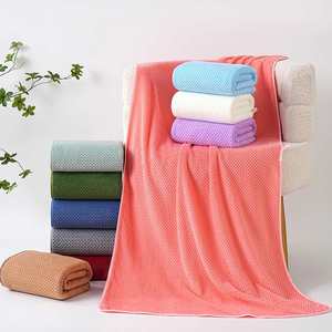 Ensemble de grandes serviettes de bain en polaire corail, motif ananas tricoté, couleur unie, absorbant la poussière, pour la plage et l'exportation - Product Image 3