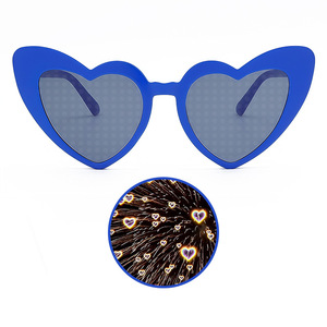 Lunettes Cœur Saint-Valentin Effet Lumineux Multicolores – Nouveauté Tendance Livraison Rapide – Accessoire Viral pour Déclaration d'Amour en Plastique - Product Image 6