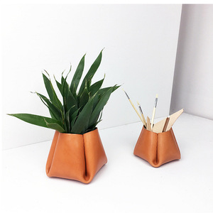 Macetas de cuero para arte de jardín y decoración de plantas, cestas de almacenamiento de plantas para escritorio y portalápices, personalizables. - Product Image 1