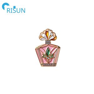 Fabrication de femme parfum émail broche insigne Logo personnalisé strass parfum <span class=keywords><strong>diamant</strong></span> paillettes parfumé bouteille épinglette - Product Image 6