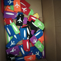 Meilleures ventes en stock – Étiquettes de bagage en PVC et silicone personnalisables avec logo, couleurs assorties