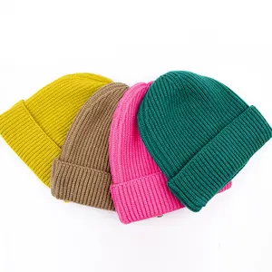 OEM Customized Color Watch Cap Winter Knitted Hat Outdoor Cuffed Women Beanie