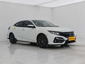 <span class=keywords><strong>Honda</strong></span> <span class=keywords><strong>Civic</strong></span> <span class=keywords><strong>Coupé</strong></span> 2020 d'occasion, traction avant, conduite à gauche, intérieur tissu foncé, livraison immédiate, boîte automatique, moteur turbo, caméra de recul, galerie de toit métallique - Product Image 3