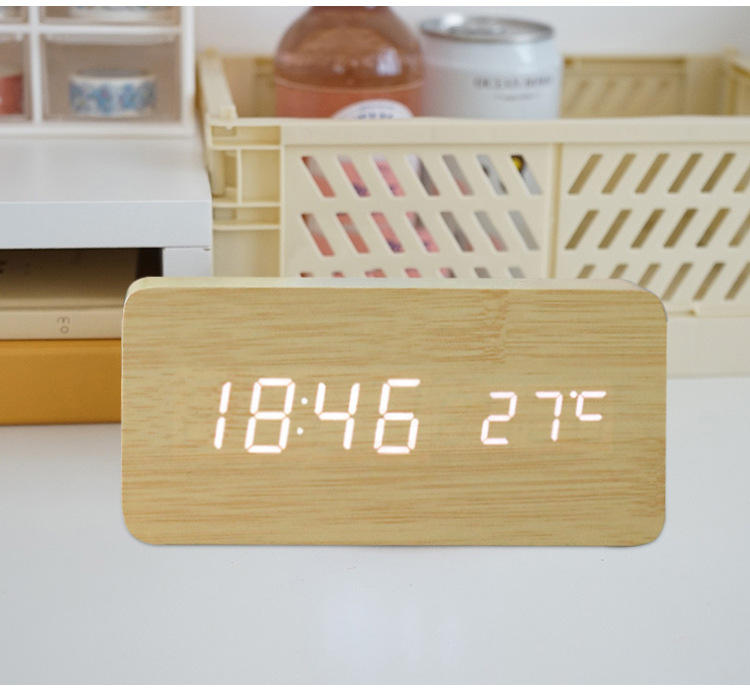 Modern Home Decor LED Desk Alarm Clock Fashionable Portable Wooden USB Battery Supply Home Decorative Wall Clock