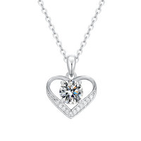 Collier pendentif en argent sterling 925 de luxe avec halo de cœur et moissanite ronde, chaîne en câble, style classique, unisexe