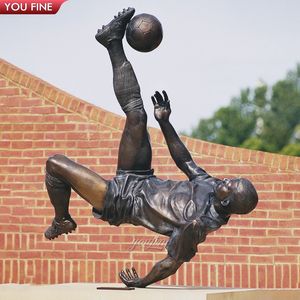 Grande campo di calcio all'aperto grande calcio scultura commemorativa bronzo coppa del mondo di calcio statua decorativa - Product Image 3