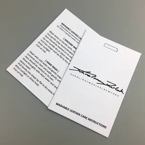 Logo imprimé étiquette volante sur chemise vêtements étiquettes volantes personnalisées étiquettes de balançoire de luxe ensemble chaîne épingle de sûreté oeillet marque étiquettes de vêtement en papier