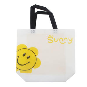 Vente en gros <span class=keywords><strong>de</strong></span> sacs Shopper Market écologiques non tissés cadeau sac fourre-tout réutilisable sacs promotionnels shopping <span class=keywords><strong>de</strong></span> taille moyenne avec logo - Product Image 5