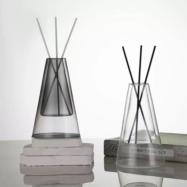 Double-Walled 180ml Clear Glass Vase Flameless Aromatherapy for Reed Diffuser Bottle Luxury Cone Shape Glass Bottle Home Deco · image 1