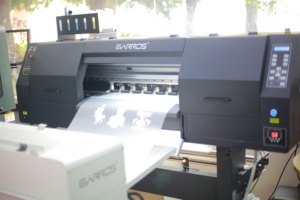 Hot bán Garros dtf công nghệ mới t Áo sơ mi dtf máy in Máy in <span class=keywords><strong>offset</strong></span> chuyển A1 A2 dtf máy in 60cm Shaker bột - Product Image 2