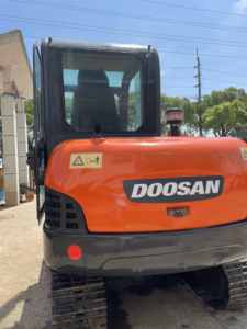 Presque neuf Excavatrice Doosan DH60 d'occasion à faible consommation de carburant DH60 dx60 dh55 6TON mini pelleteuse après service gratuit - Product Image 4