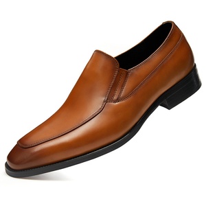 Chaussures habillées en cuir de vachette brillant, légères, respirantes, haute luminosité, texture luxueuse, confortables à enfiler, pour l'automne, avec logo personnalisé - Product Image 2