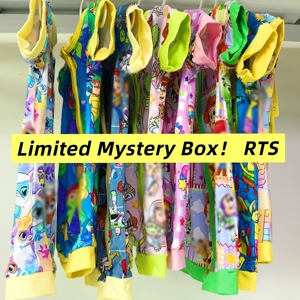 Cofanetto a Sorpresa Limitato: Pagliaccetto con Cerniera in Morbido Bambù Personalizzato di Alta Qualità per Neonati e Bambini, Ideale come <span class=keywords><strong>Pigiama</strong></span> e Abbigliamento Casual - Product Image 1