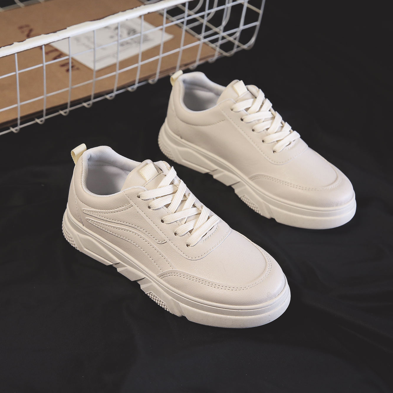 สีขาวข้าว