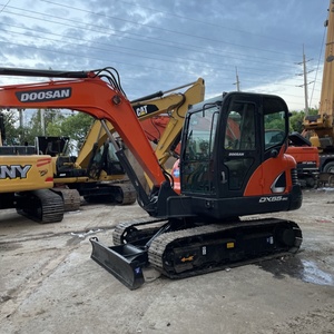 Excavatrice Doosan Dx55-9c d'occasion, 5 tonnes, petite machine de chantier avec moteur et moteur, bon état, prix bas - Product Image 2