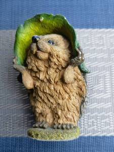 Figura de Erizo de Resina Personalizada <span class=keywords><strong>con</strong></span> Hoja en <span class=keywords><strong>la</strong></span> Cabeza, Molde de Animal Artístico Pintado a Mano, Regalo Personalizado para Amantes de las Plantas - Product Image 2