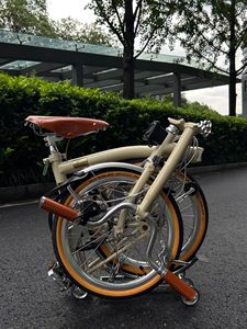 Vélo pliant de style <span class=keywords><strong>Brompton</strong></span> à 3 plis, 16 <span class=keywords><strong>pouces</strong></span>, compact, portable, pour les trajets quotidiens - Product Image 1