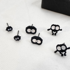 Lot <span class=keywords><strong>de</strong></span> 3 paires <span class=keywords><strong>de</strong></span> boucles d'oreilles créatives <span class=keywords><strong>de</strong></span> style coréen, mignonnes, en forme <span class=keywords><strong>de</strong></span> dessin animé, pour femmes, petites boucles d'oreilles en forme <span class=keywords><strong>de</strong></span> boule <span class=keywords><strong>de</strong></span> <span class=keywords><strong>charbon</strong></span> noire, bijoux cadeaux - Product Image 5