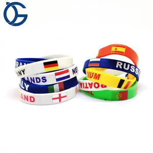 Manufacturer Debossed Custom Bracelet En Silicone Personnalisable Log Design Charm Flag Wristband Silicone Wrist Band Bracelet