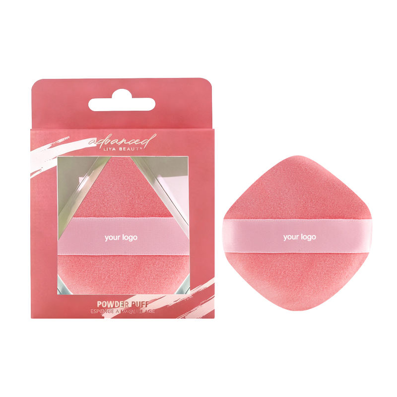 Bouffée de poudre rouge