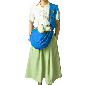 Sac de transport portable pour animaux de compagnie avec logo personnalisé, fermeture éclair étanche, pour chats et chiens, utilisation extérieure, écologique, léger, bandoulière simple - Product Image 4