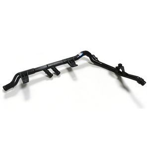 Manguera de refrigerante SG027 para BMW E90 E90N E91N 17127548228 Pieza de repuesto de plástico - Product Image 1
