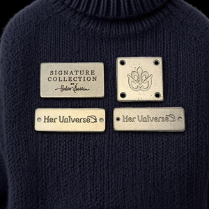 Logo métallique personnalisé en relief 3D, logo rectangulaire pour manteau, médailles, épingle gravée pour sacs à main et vêtements pour <span class=keywords><strong>femmes</strong></span> - Product Image 4