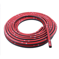 Bande d'étanchéité en caoutchouc EPDM auto-adhésive de type D Bande anti-collision en mousse semi-circulaire creuse pour les espaces de fenêtre de porte d'armoire de châssis