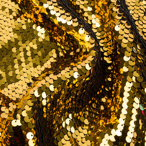 Tissu de paillettes de <span class=keywords><strong>maille</strong></span> multicolore mate concevant des vêtements pour la robe de soirée de bricolage broderie de paillettes 18mm grands tissus de paillettes - Product Image 3