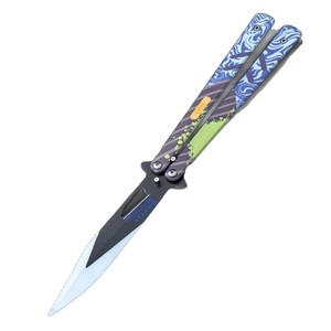 Coltello a Farfalla Stile CSGO Direttamente dalla Fabbrica, Lama Multiuso per Esterni, Strumento di Pratica con Bordo Non Affilato, Portatile e Pieghevole in Metallo - Product Image 5