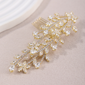Peigne à <span class=keywords><strong>cheveux</strong></span> de mariée vintage en cuivre plaqué or avec zircone cubique 5A taille marquise en forme de feuille, accessoire de coiffure de <span class=keywords><strong>mariage</strong></span> pour chignon de mariée - Product Image 5