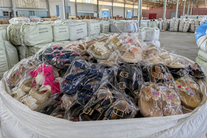 Sandalias para Niños a Precio de Fábrica, Estilos Variados, Suela Suave y Transpirable para Playa de Verano, Calzado Infantil al por Mayor, Lote en Stock, Fardos a Granel - Product Image 1