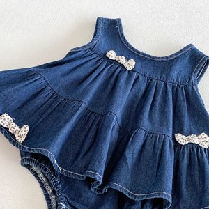 Nouvelle Collection 2026 : Barboteuse Princesse Sans Manches pour <span class=keywords><strong>Fille</strong></span>, Robe Gilet en Jean Mignonne et Tendance pour l'Été, <span class=keywords><strong>Combinaison</strong></span> Élégante pour Bébé - Product Image 4