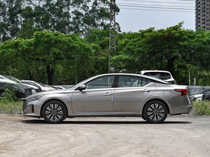 รถยนต์นิสสันเทียน่ามือ<span class=keywords><strong>สอง</strong></span> ปี 2025 รุ่น Comfort Edition เครื่องยนต์ 2.0L CVT แบบซีดาน 5 ที่นั่ง พวงมาลัยซ้าย เบนซิน สีเข้ม ผลิตในจีน สำหรับส่งออก - Product Image 4