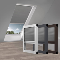 Stores alvéolaires motorisés isolants thermiquement sur mesure pour fenêtres de toit et lucarnes, rideaux de plafond, stores pour lucarnes - Vente en gros