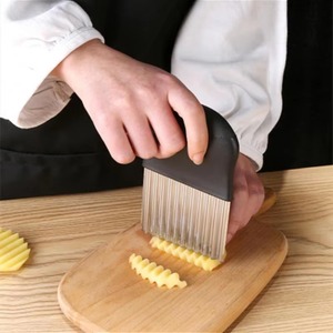 Cortador de Patatas Onduladas de Acero Inoxidable, Rebanador de Verduras y Frutas, Cuchillo Ondulado para Patatas, Herramienta para Hacer Patatas Fritas - Product Image 5