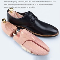 Embauchoirs réglables en cèdre étireur de chaussures en bois vente en gros pour chaussures européennes