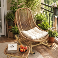 Fauteuil à bascule d'extérieur en rotin PE tressé à la main avec structure en acier carbone durable pour la sieste