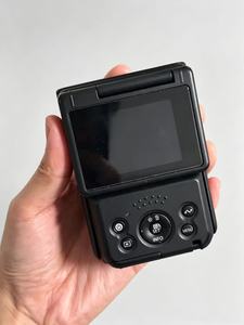Cámara de Vlog C-anon PowerShot V10 Usada, Lista para Enviar, CMOS de 1.0 Pulgadas, Video 4K a 30p, Micrófono Triple Integrado - Product Image 2