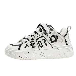 รองเท้าผู้หญิง - สินค้าดีไซน์ใหม่ปี 2025 - รองเท้าผ้าใบแฟชั่นแนวสตรีทสุดเทรนด์ - รองเท้าลายกราฟฟิตี้ - Product Image 1