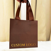 Poignée de ruban personnalisée, bijoux de luxe, cosmétique, cadeau, emballage pour vêtements, sac en papier d'art 250 Gsm pour vêtements