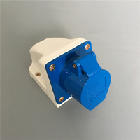 Étanche à la poussière antiseptique Ip44 16a 220v puissance industrielle 3 phases mâle femelle prise connecteur prise