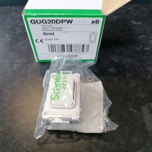 สุดยอดสวิตช์ moule White Gri 20ax <span class=keywords><strong>P</strong></span> Gug20pw แบรนด์ใหม่ PLC แบบดั้งเดิม - Product Image 1