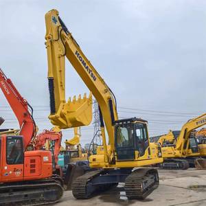 Mini-excavatrice Komatsu pc200-8n1 de 20 tonnes d'occasion, peu d'heures de fonctionnement, fiable pour la construction et l'aménagement paysager, équipement Komatsu d'occasion - Product Image 2
