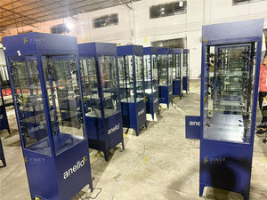 Soporte de exhibición de almacenamiento al por menor personalizado Unidad de exhibición de iluminación LED Diseño de escaparate de exhibición de reloj de vidrio bloqueable - Product Image 4