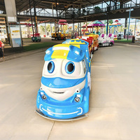 Super Train électrique Hero Amusement Equipment Train touristique carré pour enfants Zones pittoresques Écoles en acier Maisons Parcs à thème