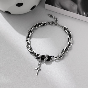 สร้อยข้อมือแอสทรัล แรปปิด แบล็ค ไดมอนด์ ดีไซน์ไม่ซีดจาง สไตล์ใหม่ เครื่องประดับเรียบง่าย เครื่องประดับระดับไฮเอนด์ - Product Image 4