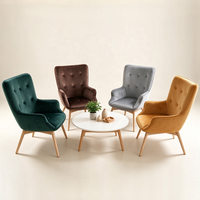 Fauteuil de luxe en velours à dossier haut, capitonné, avec ottoman, pour salon, chambre ou hôtel