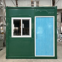 Garage de conteneurs en acier préfabriqué à faible coût-Entrepôt de stockage modulaire portable avec porte à volet roulant
